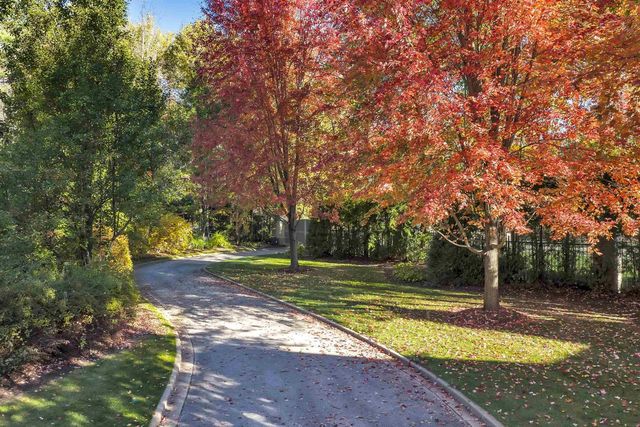 1250 THAYER TRAIL, Hobart, WI 54155