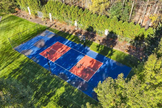 1250 THAYER TRAIL, Hobart, WI 54155