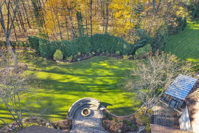 1250 THAYER TRAIL, Hobart, WI 54155