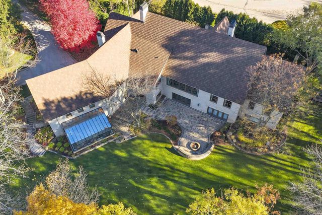 1250 THAYER TRAIL, Hobart, WI 54155