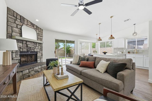 1326 N PLATINA Street, Mesa, AZ 85205