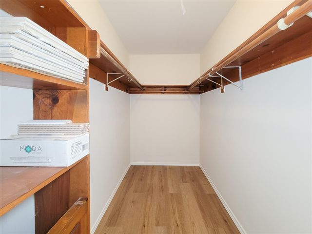 2101 Fountain View Drive 24C, Houston, TX 77057