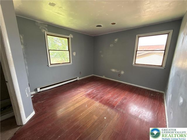 1047 Monroe Street, Freemansburg Boro, PA 18017