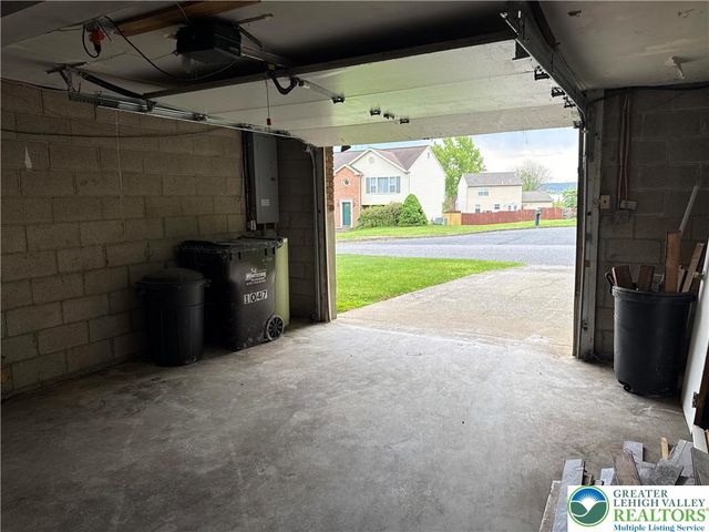1047 Monroe Street, Freemansburg Boro, PA 18017