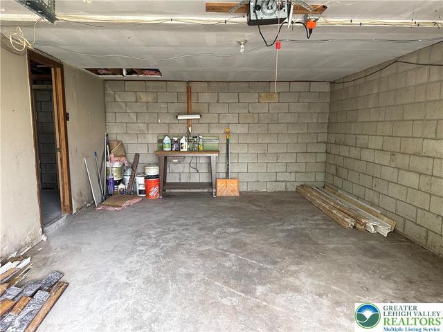 1047 Monroe Street, Freemansburg Boro, PA 18017