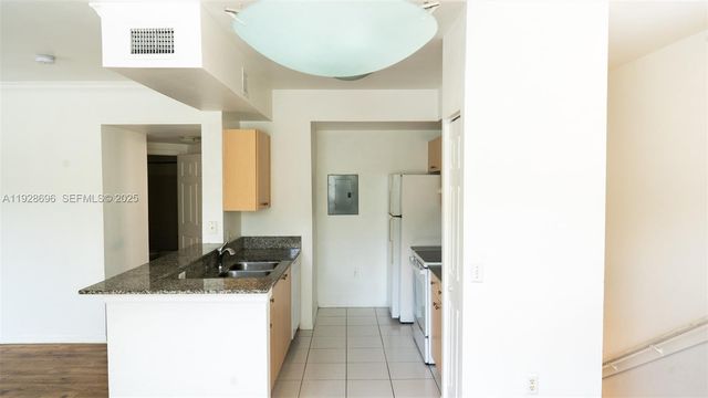 2406 Centergate Dr 201, Miramar, FL 33025