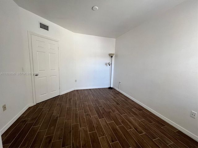 2406 Centergate Dr 201, Miramar, FL 33025