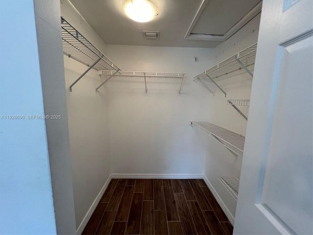 2406 Centergate Dr 201, Miramar, FL 33025