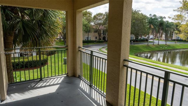 2406 Centergate Dr 201, Miramar, FL 33025