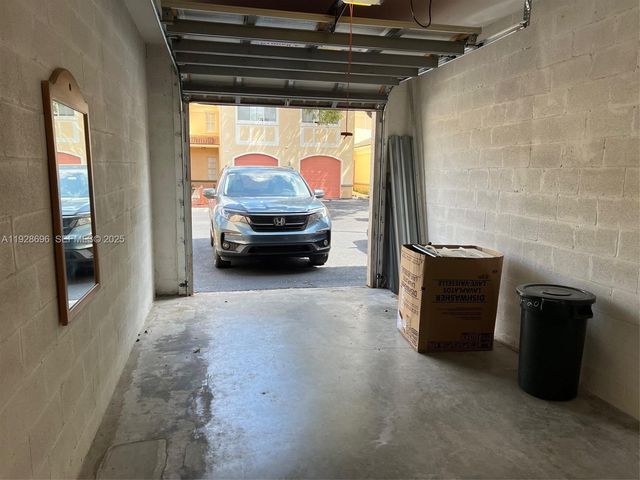 2406 Centergate Dr 201, Miramar, FL 33025