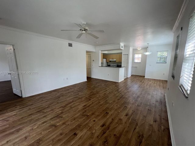 2406 Centergate Dr 201, Miramar, FL 33025