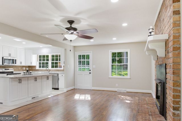 54 Stonewood Forest, Toccoa, GA 30577