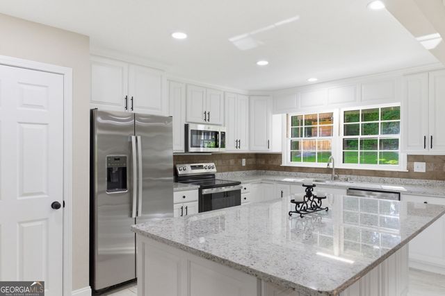 54 Stonewood Forest, Toccoa, GA 30577