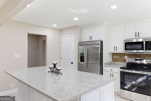 54 Stonewood Forest, Toccoa, GA 30577
