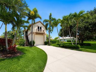 10919 Parnu ST B, Naples, FL 34109