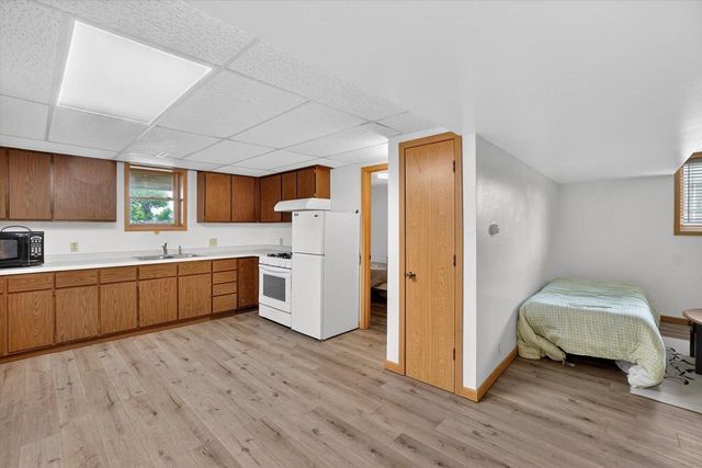 1126 Fillmore Avenue, Oshkosh, WI 54902