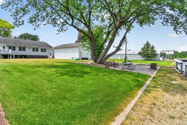 1126 Fillmore Avenue, Oshkosh, WI 54902