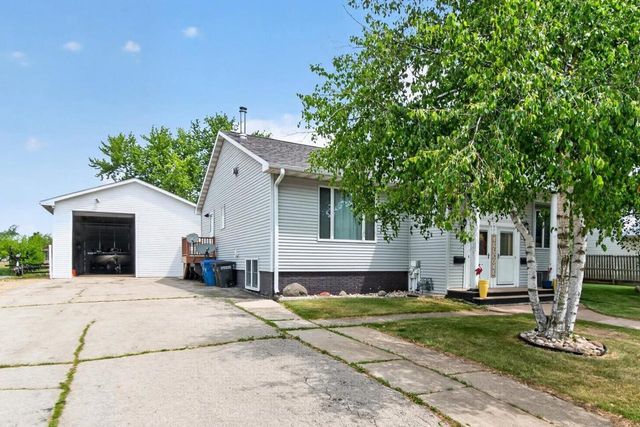 1126 Fillmore Avenue, Oshkosh, WI 54902