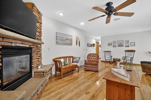 1126 Fillmore Avenue, Oshkosh, WI 54902