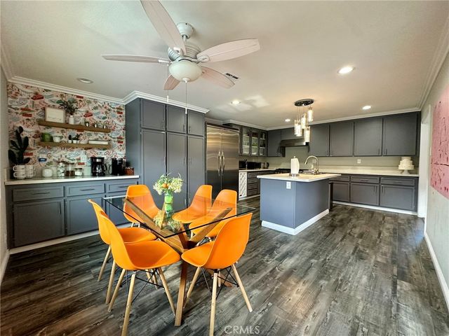 1331 S Sunrise Way, Palm Springs, CA 92264