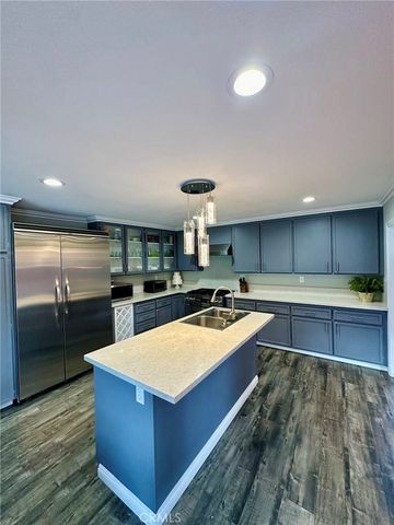 1331 S Sunrise Way, Palm Springs, CA 92264