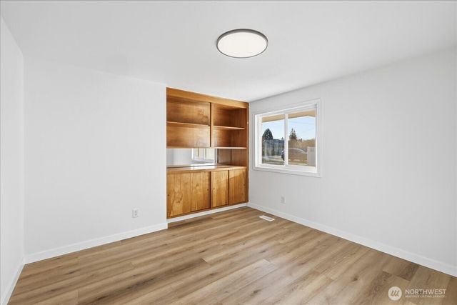 5301 76th Place NE, Marysville, WA 98270