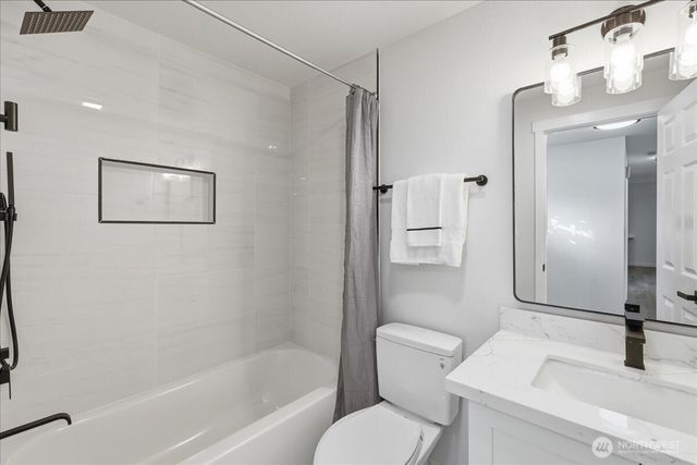 5301 76th Place NE, Marysville, WA 98270