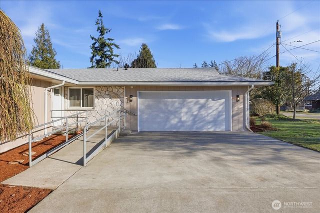 5301 76th Place NE, Marysville, WA 98270