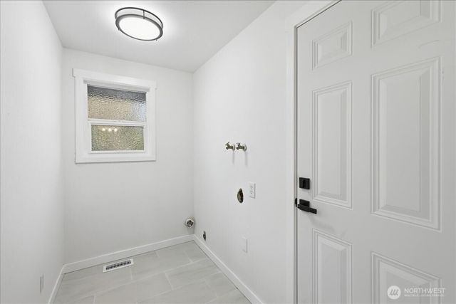 5301 76th Place NE, Marysville, WA 98270