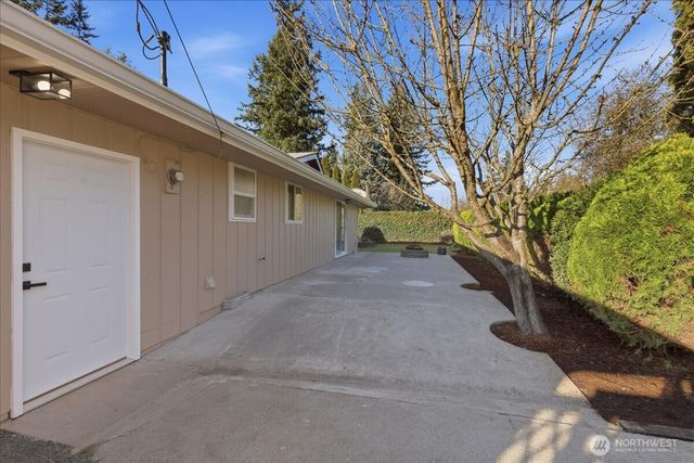 5301 76th Place NE, Marysville, WA 98270