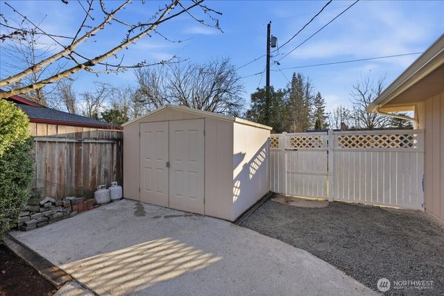 5301 76th Place NE, Marysville, WA 98270