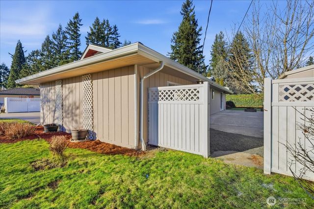 5301 76th Place NE, Marysville, WA 98270