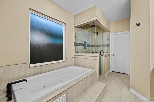 3516 S Climax Drive, Edinburg, TX 78542