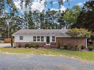 1708 N Poplar Street, Aberdeen, NC 28315