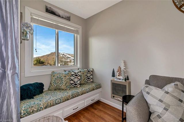 301 Pinnacle Inn Road 1215, Beech Mountain, NC 28604