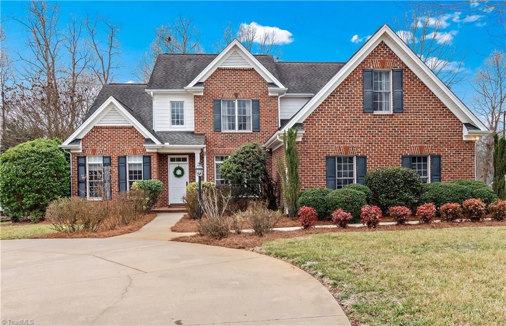 3935 Rosebriar Lane, Winston-salem, NC 27106