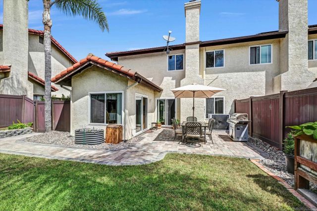 2334 Summerhill Dr, Encinitas, CA 92024