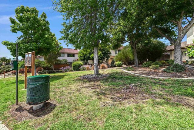 2334 Summerhill Dr, Encinitas, CA 92024