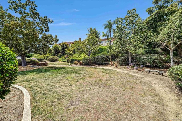 2334 Summerhill Dr, Encinitas, CA 92024