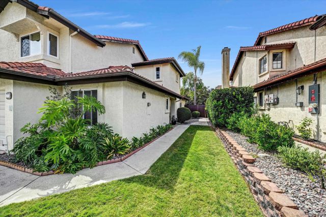 2334 Summerhill Dr, Encinitas, CA 92024