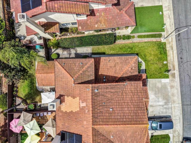 2334 Summerhill Dr, Encinitas, CA 92024