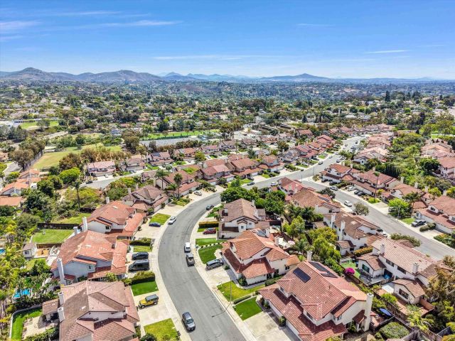 2334 Summerhill Dr, Encinitas, CA 92024