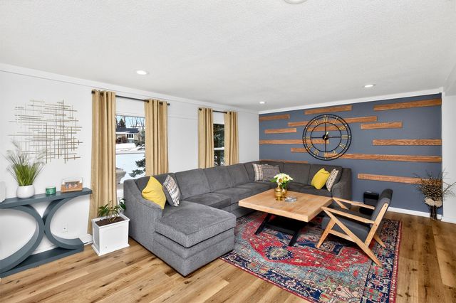 10448 Donna Bella None, Clive, IA 50325