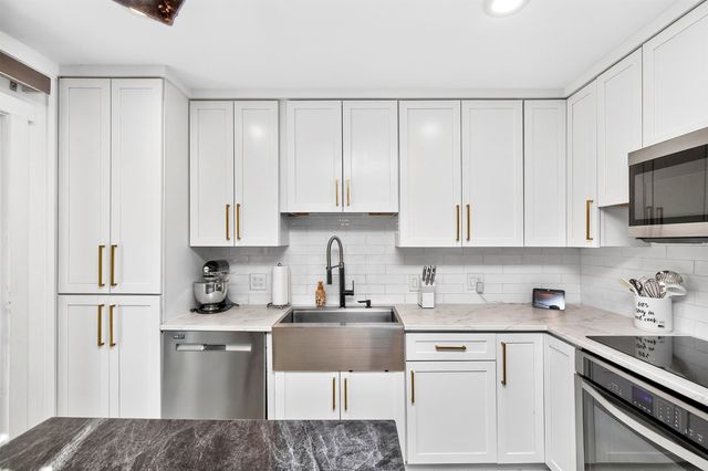 10448 Donna Bella None, Clive, IA 50325