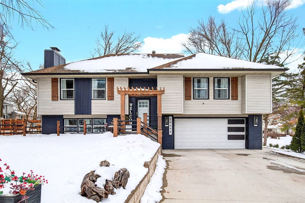 10448 Donna Bella None, Clive, IA 50325