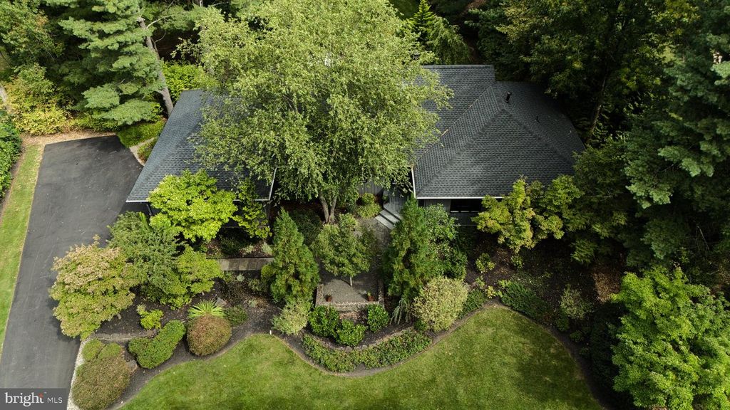 8 DEER RUN, Princeton, NJ 08540 — photo 5