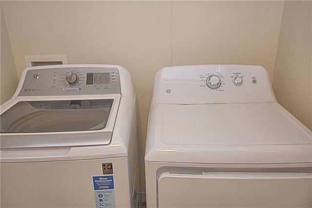 3833 Pleasant Oaks Drive, Lawrenceville, GA 30044