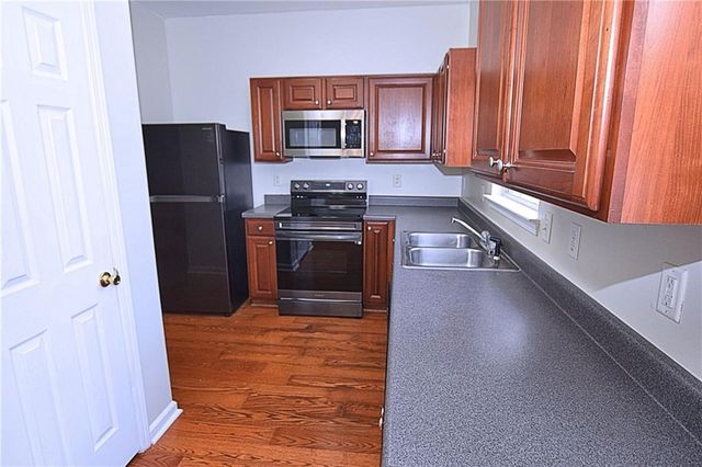 3833 Pleasant Oaks Drive, Lawrenceville, GA 30044