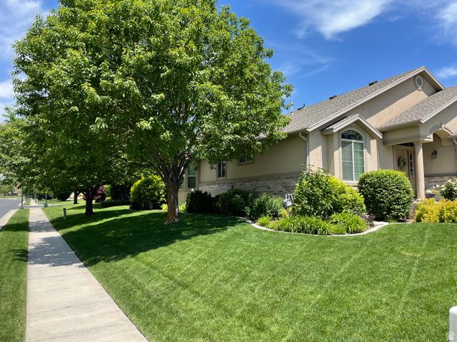 536 E 2200 N, North Ogden, UT 84414