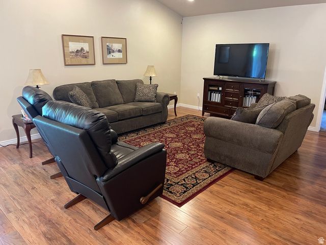 536 E 2200 N, North Ogden, UT 84414